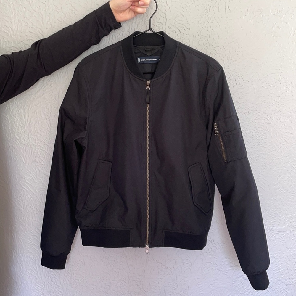Everlane Men’s black bomber jacket. Size Small